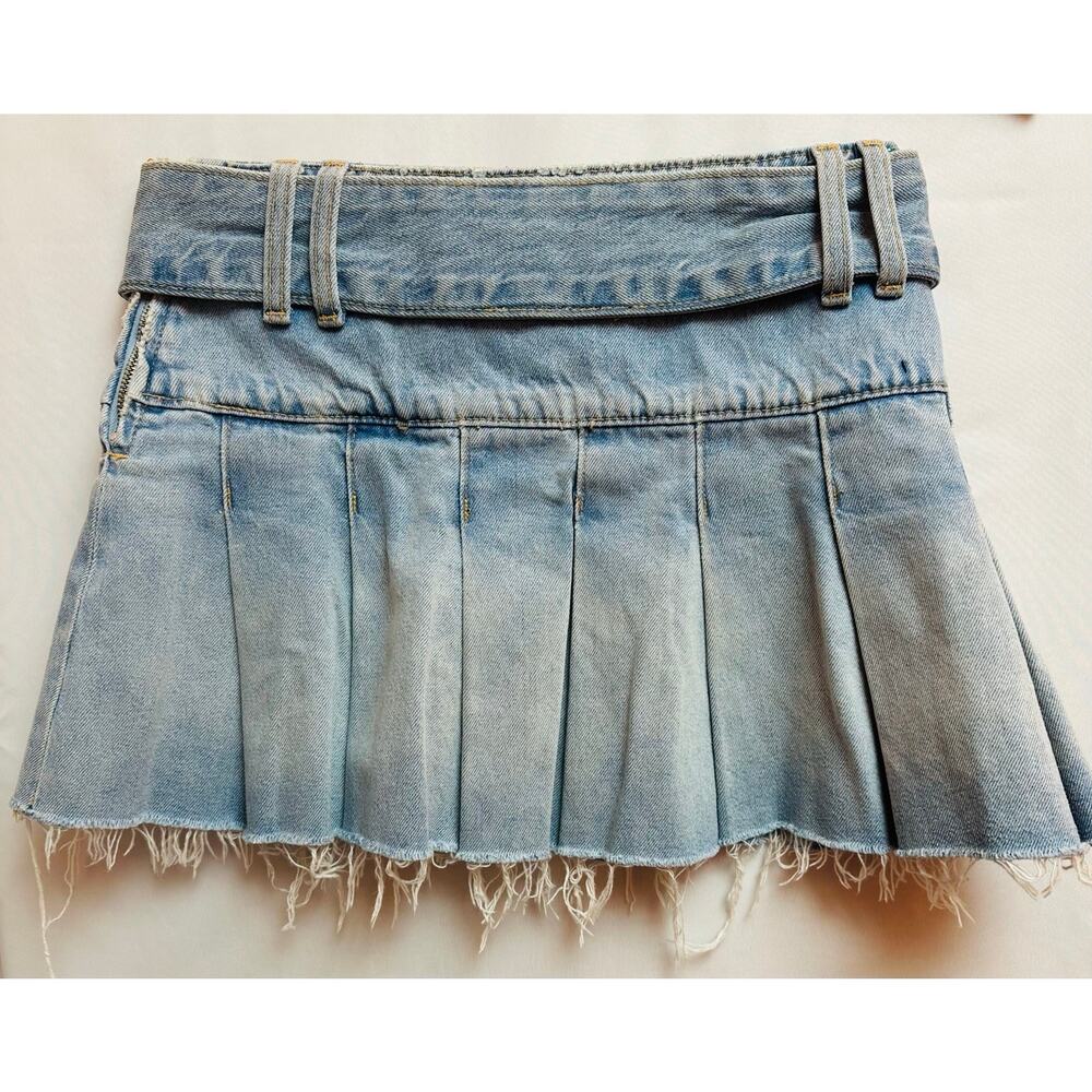 Zara Women's denim mini Blue belted pleated Skirt Sz XS distressed hem - Picture 2 of 9
